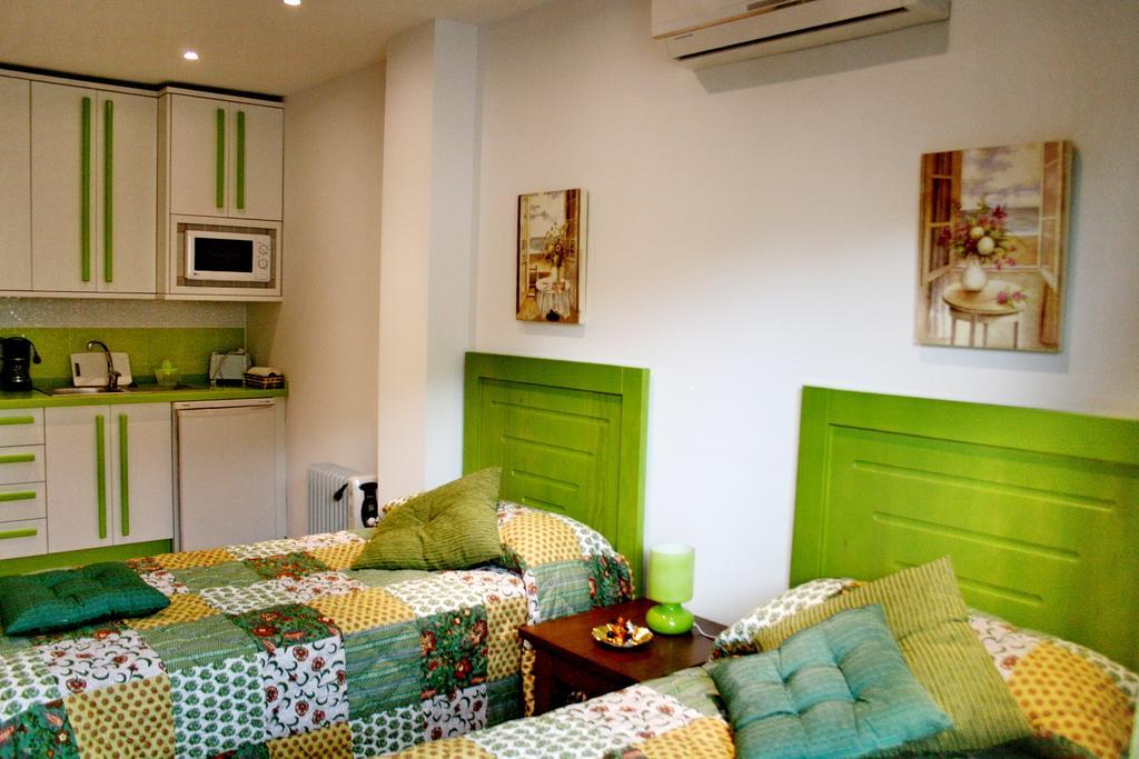 Apartamentos Turisticos Mirayuste Guadalupe  Cameră foto
