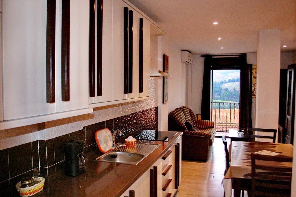 Apartamentos Turisticos Mirayuste Guadalupe  Cameră foto