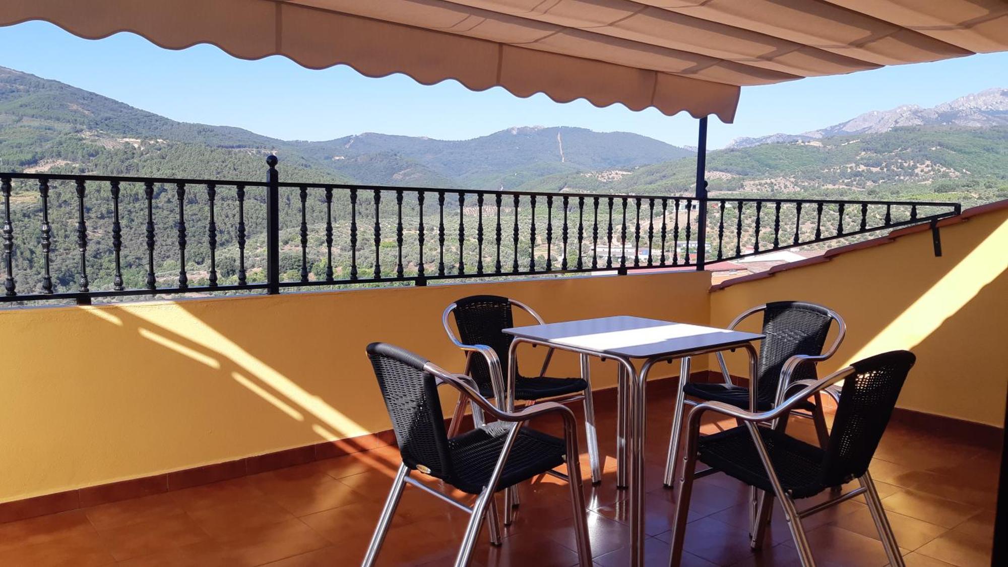 Apartamentos Turisticos Mirayuste Guadalupe  Cameră foto