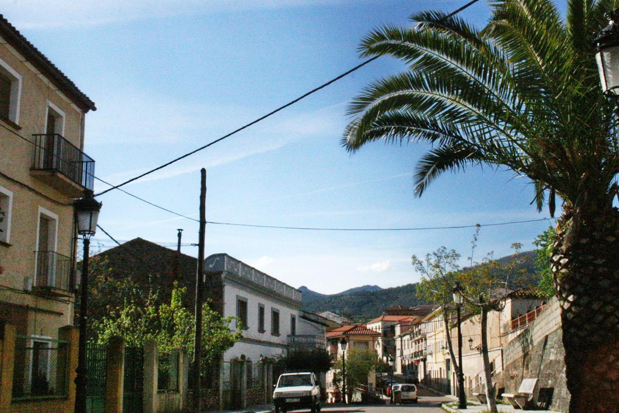 Apartamentos Turisticos Mirayuste Guadalupe  Cameră foto