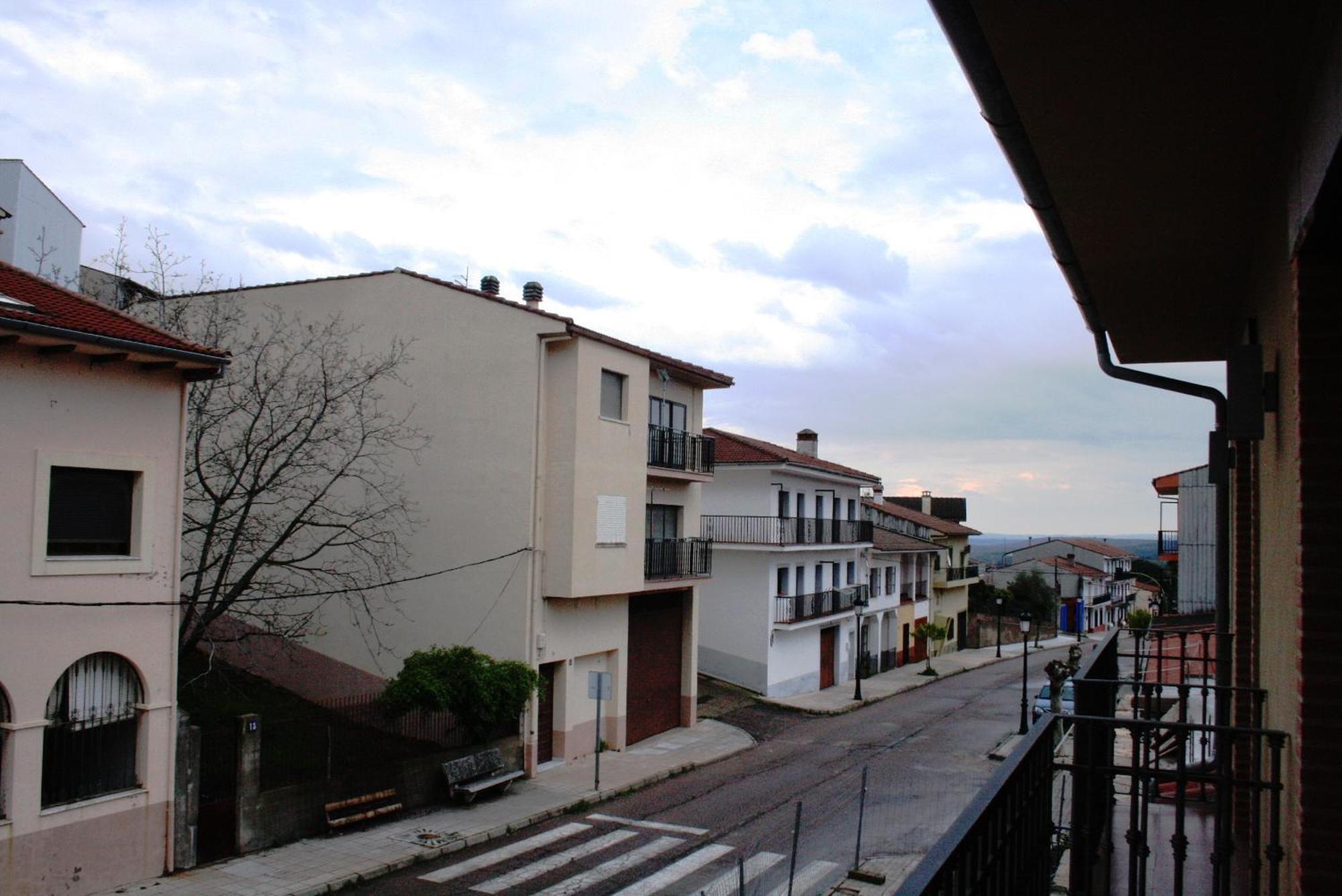Apartamentos Turisticos Mirayuste Guadalupe  Cameră foto